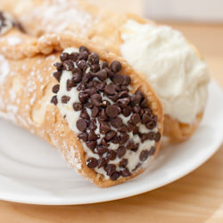 Mike’s Pastry