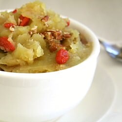 Gojji Berries with Potato Mash