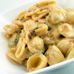 Caramelized Shallot Mac & Cheese