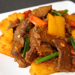 Spicy Turmeric Beef