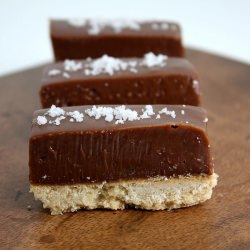 Chocolate Caramel Cookie Bars