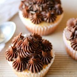 Boston Cream Pie Cupcakes