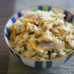 Takikomi Gohan with Chicken