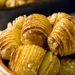 Crispy Hasselback Potatoes!