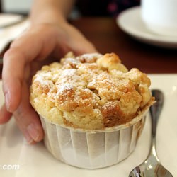 Grabbing the Apple Crumble