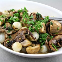 Mushrooms With Pearl Onions