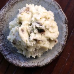 Dirty Garlic Mashed Potatoes