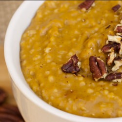 Pumpkin Spice Oatmeal with Pecans