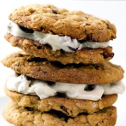 Oatmeal Rum Raisin Cookies