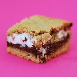 S’mores Cookie Bars