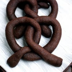 Mexican Hot Chocolate Pretzels