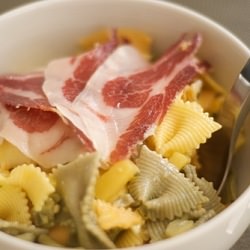 Pasta Salad with Ham, Mango…