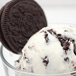 Oreo Cheesecake Ice Cream