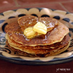 Oatmeal Cinnamon Raisin Pancakes