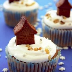 Mini Gingerbread House Cupcakes