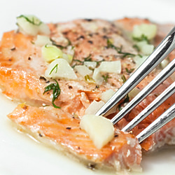 Baked Salmon with Wine Dill Sauce