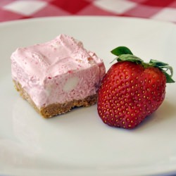 Strawberry Chiffon Squares