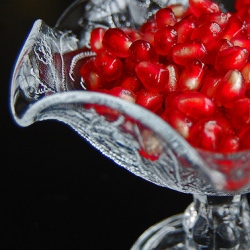 How to Seed a Pomegranate