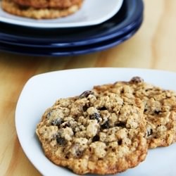 Classic Oatmeal Raisin Cookies