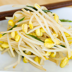 Stir-fried Soybean Sprouts