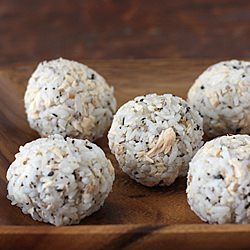 Zakkoku Mai Onigiri