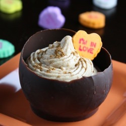 Chocolate Cups w/Chai Latte Creme