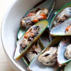 Steamed Mussels in White Wine