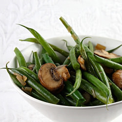 Green Beans w/ Mushrooms & Shallots