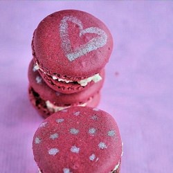 Valentine Macarons