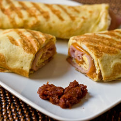 Ham, Egg & Cheddar Breakfast Crepes