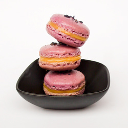 Violet Macarons with Lemon Curd