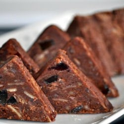 Chocolate Triangles (in Croatian)