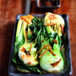Ginger and Garlic Braised Bok Choy