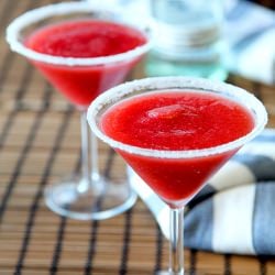Simple Strawberry Daiquiris!