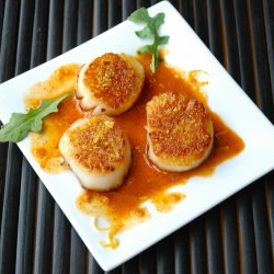 Pan Seared Scallops w/Meyer Lemon