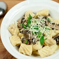 Gnocchi in Creamy Mushroom Sauce