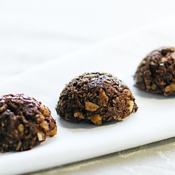 Cacao Walnut Macaroons