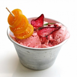 Strawberry & Cape Gooseberry Fro Yo