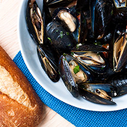 Steamed Mussels Provencale