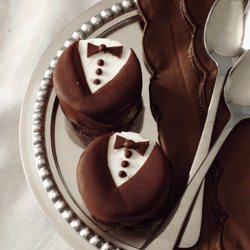 White Chocolate Tuxedo Cheesecake