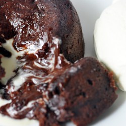 Black & White Warm Chocolate Cake