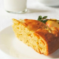 Light Apple Cake