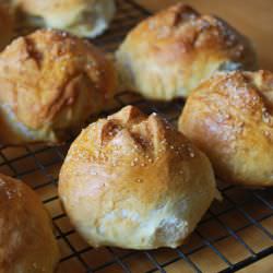 Pretzel Rolls