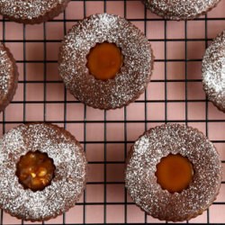 Caramel Beurre Sale Sandwich Cookie