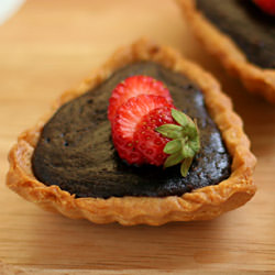 Soft Chocolate and Strawberry Tart