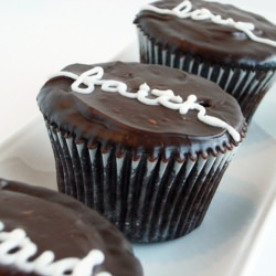 Homemade Hostess Cupcakes!!!