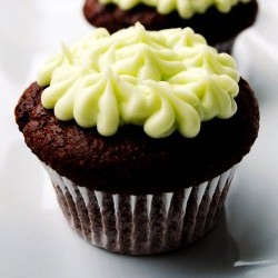 Simple Chocolate Cupcakes