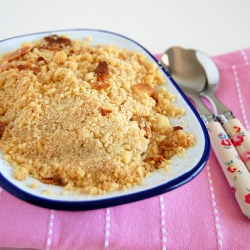 Peach, Raspberry and Almond Crumble