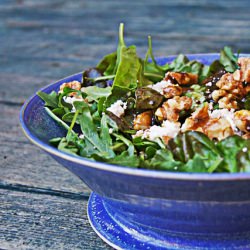 Mixed Greens with Maple-Glazed Nuts