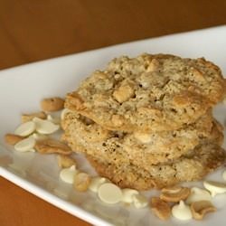 Salted Cashew Crunch Cookies